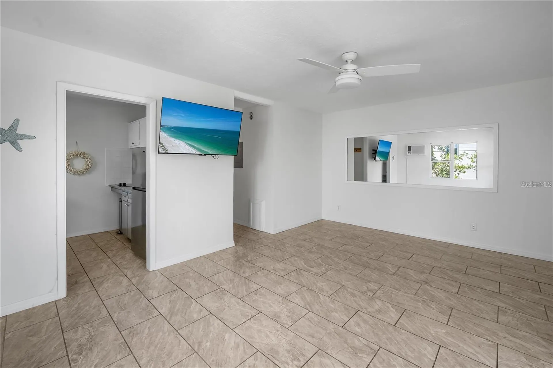 1739 Siesta Drive Sarasota FL 34239