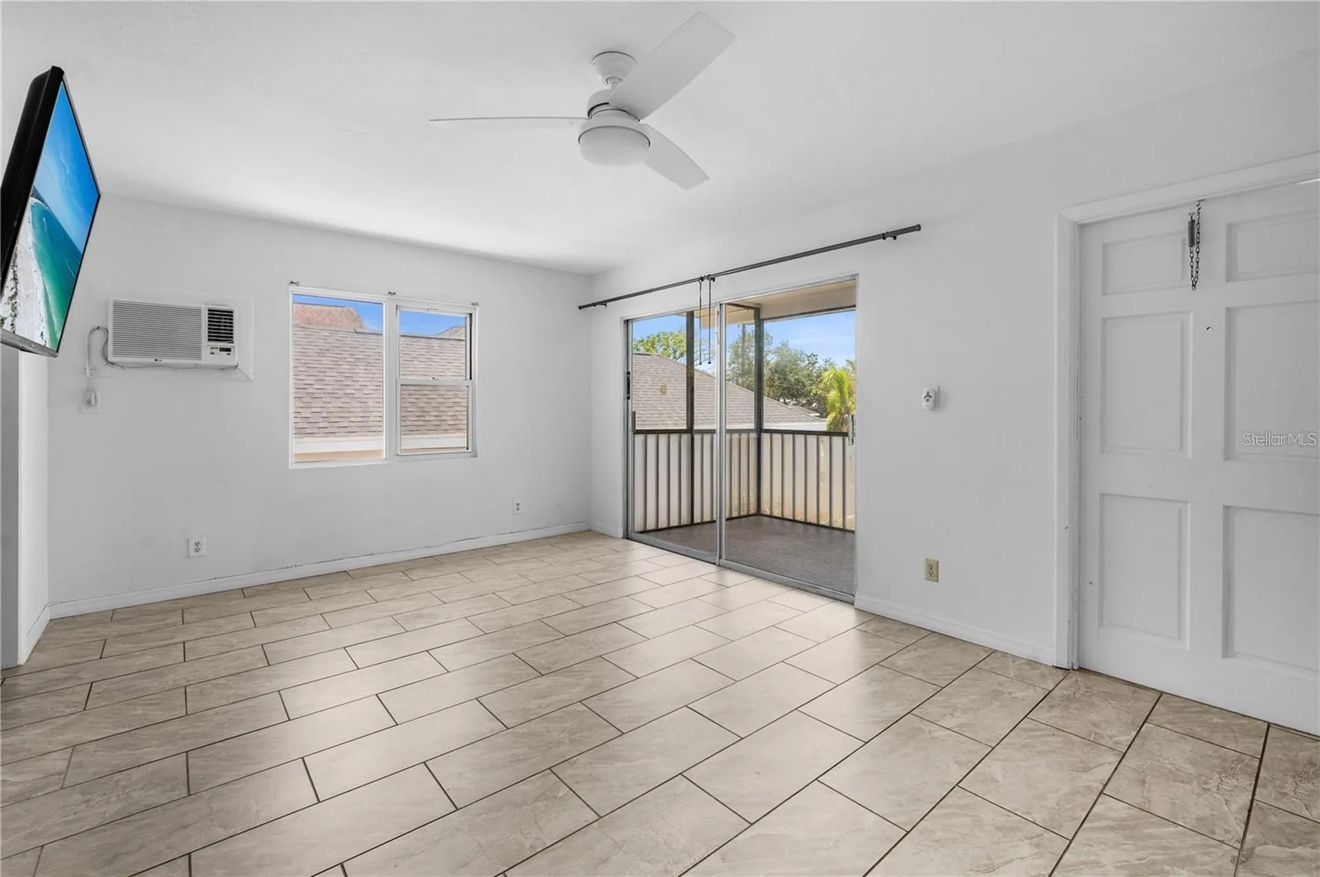 1739 Siesta Drive Sarasota FL 34239