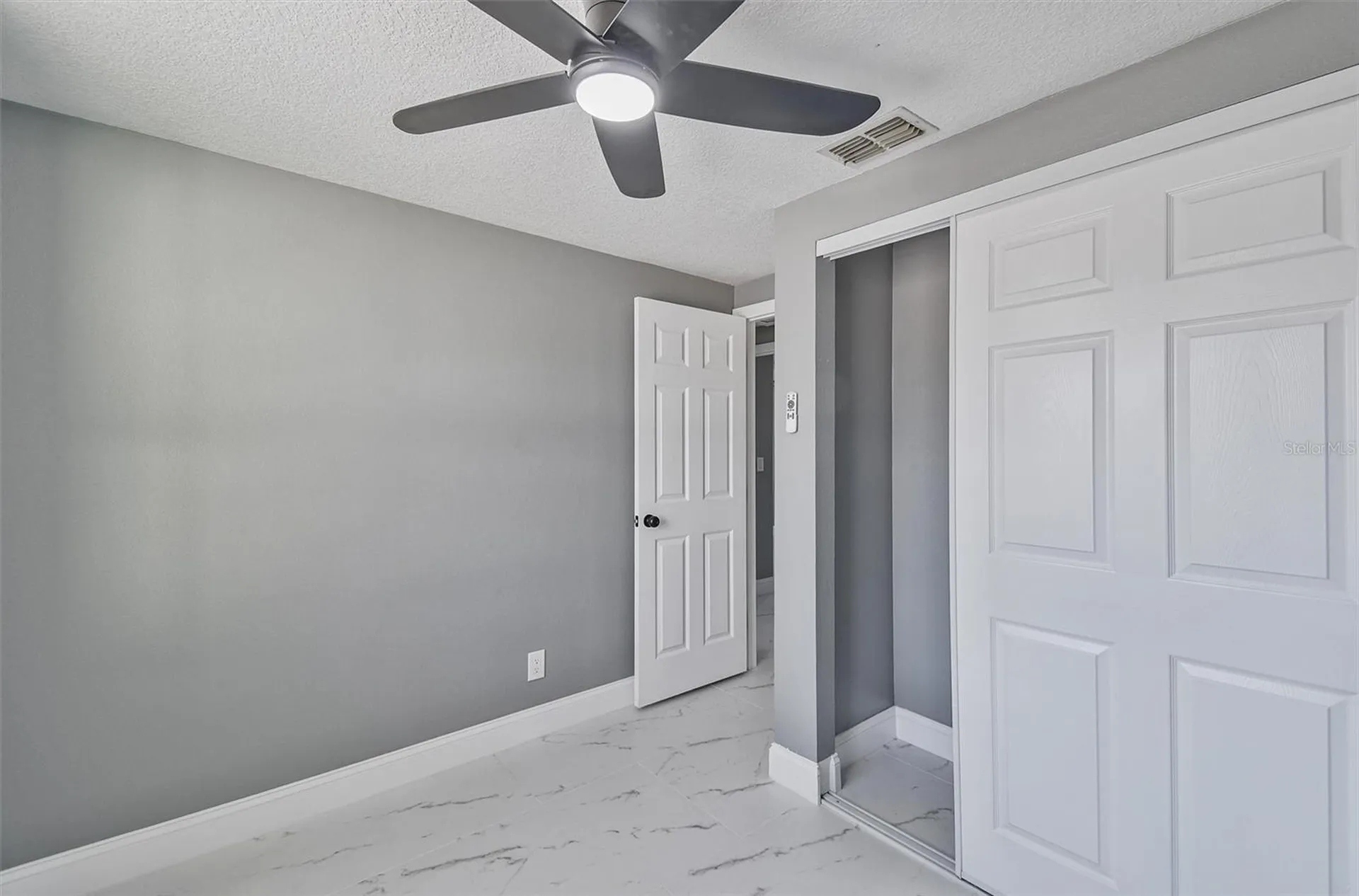 8801 Thousand Oaks Court Tampa FL 33634