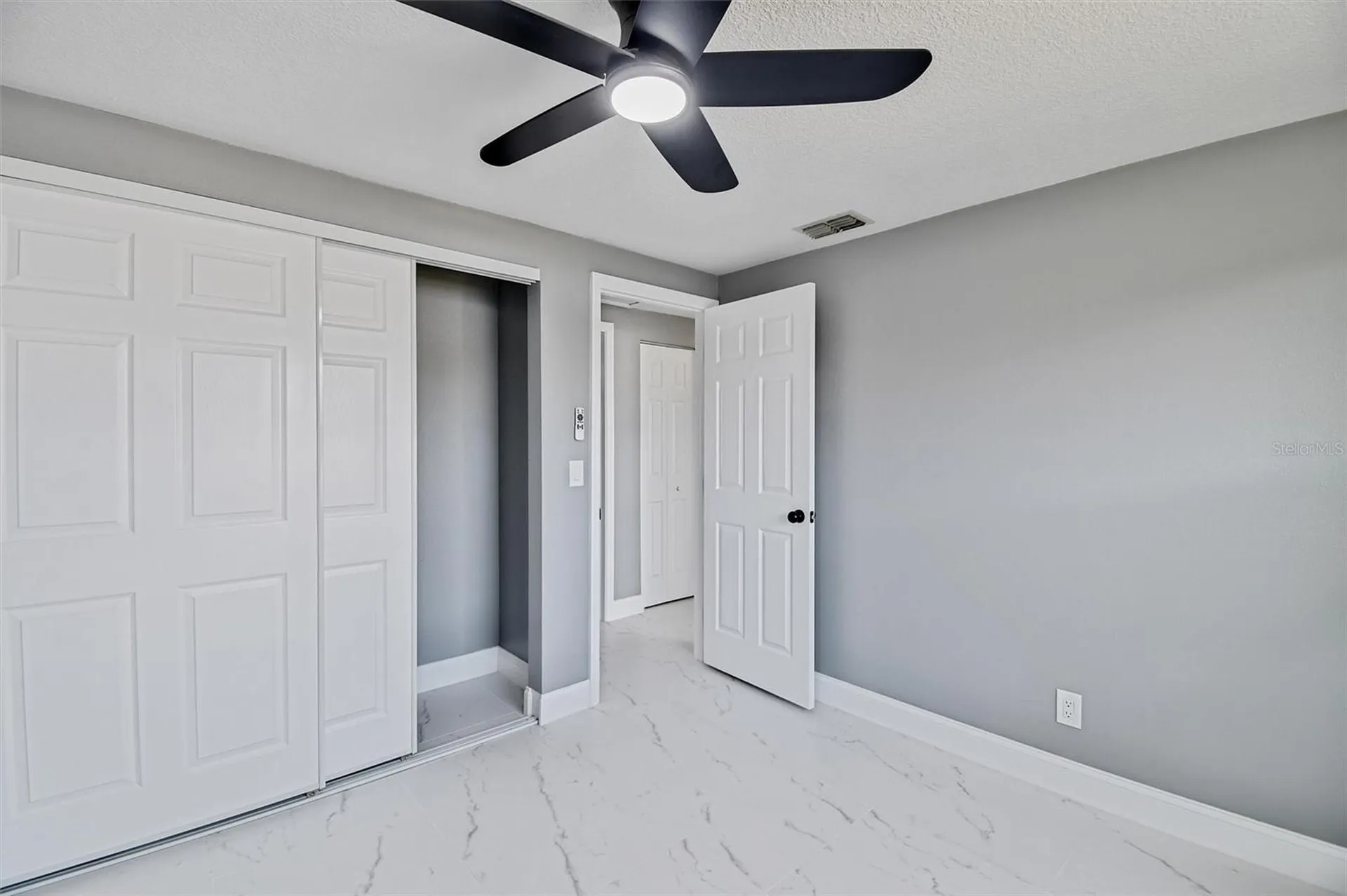 8801 Thousand Oaks Court Tampa FL 33634