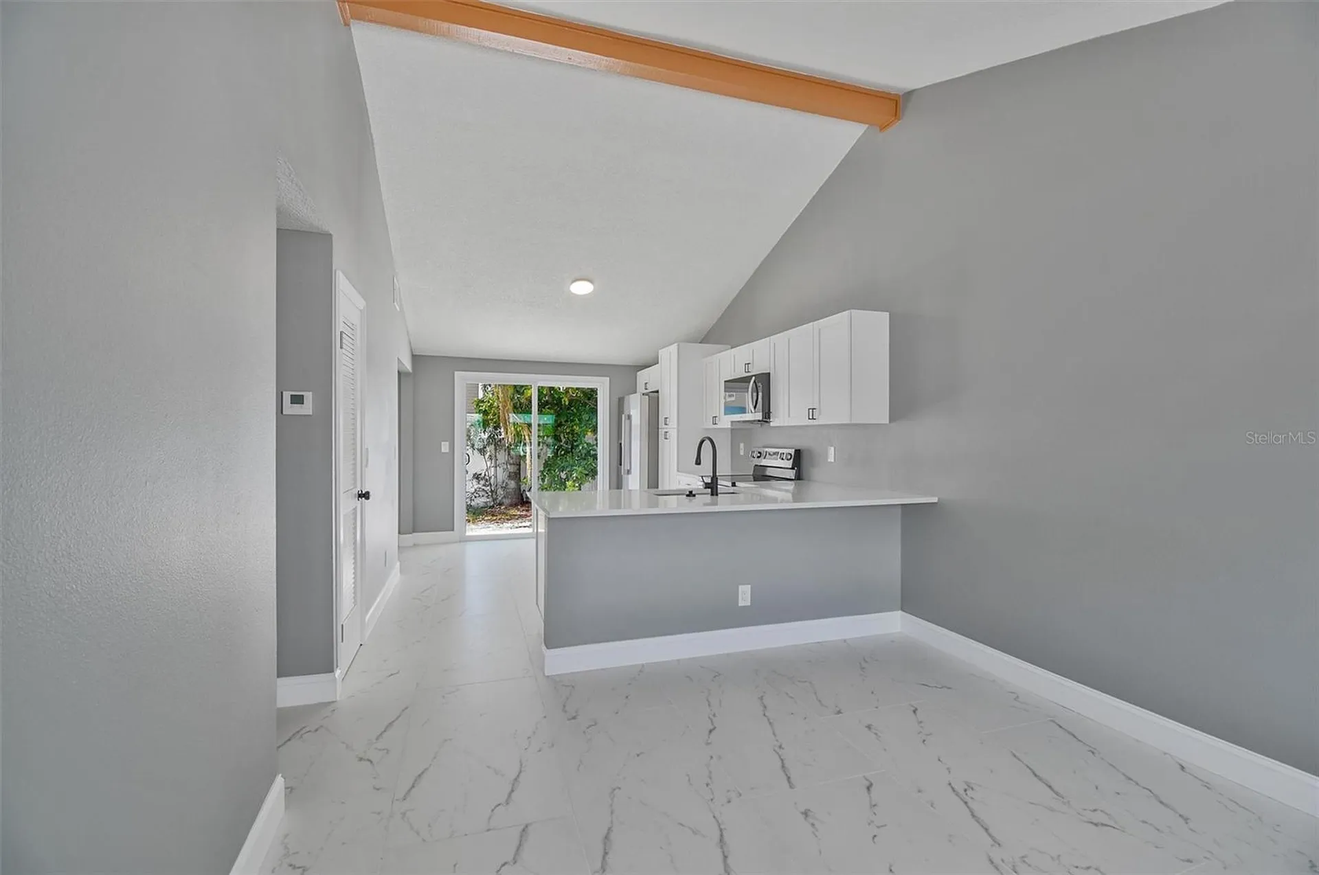 8801 Thousand Oaks Court Tampa FL 33634
