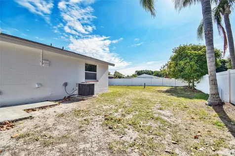 8801 Thousand Oaks Court Tampa FL 33634