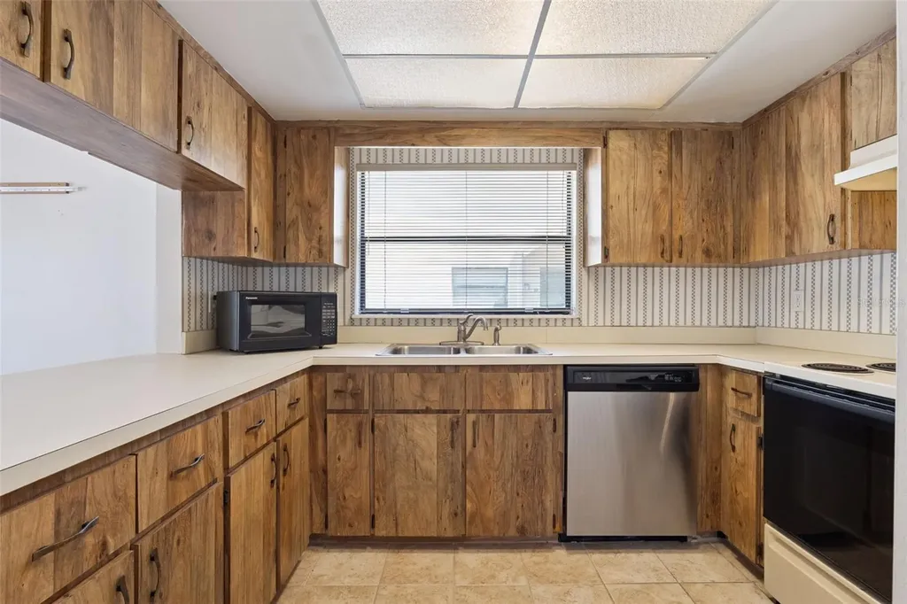427 S Netherwood Crescent Altamonte Springs FL 32714