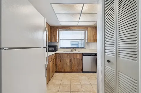 427 S Netherwood Crescent Altamonte Springs FL 32714