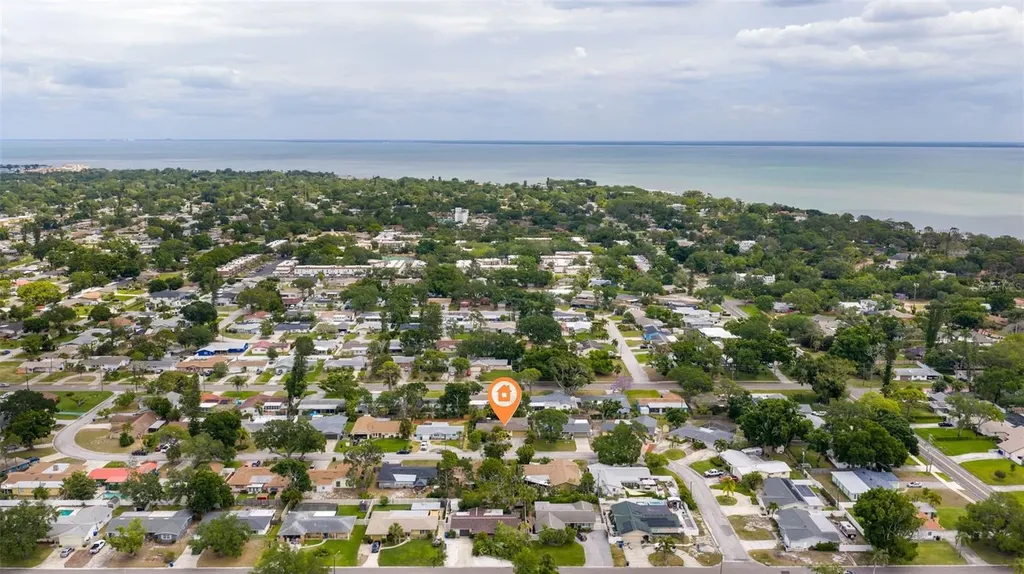 6848 16th Way S St Petersburg FL 33712