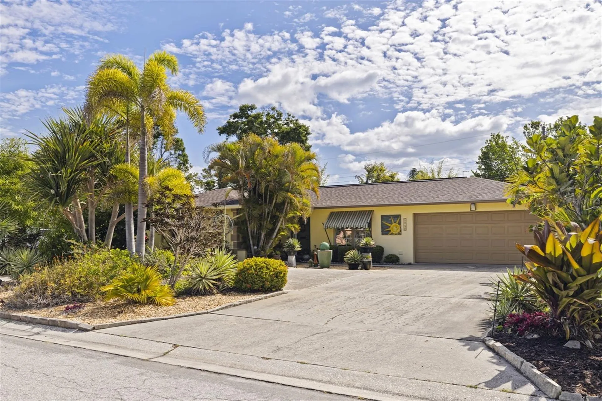 6848 16th Way S St Petersburg FL 33712