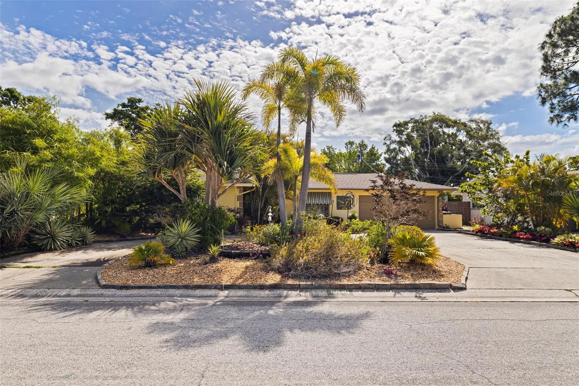 6848 16th Way S St Petersburg FL 33712
