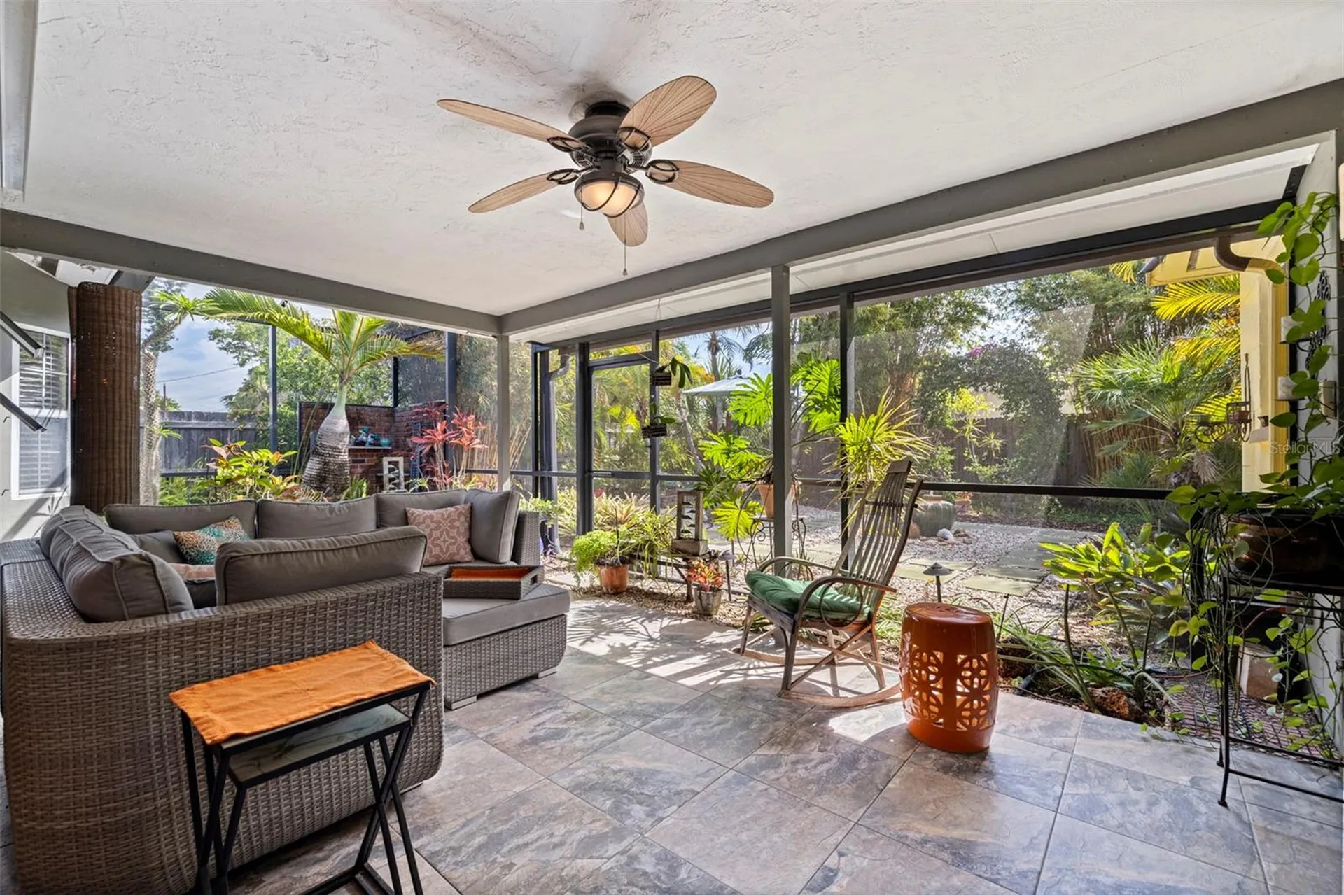 6848 16th Way S St Petersburg FL 33712