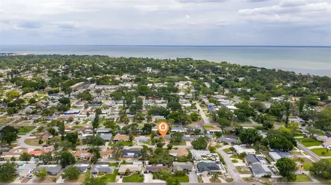 6848 16th Way S St Petersburg FL 33712