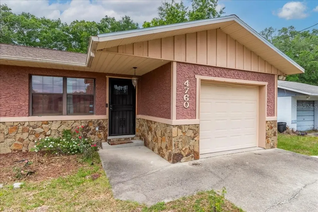 4760 NE 28th Terrace Ocala FL 34479