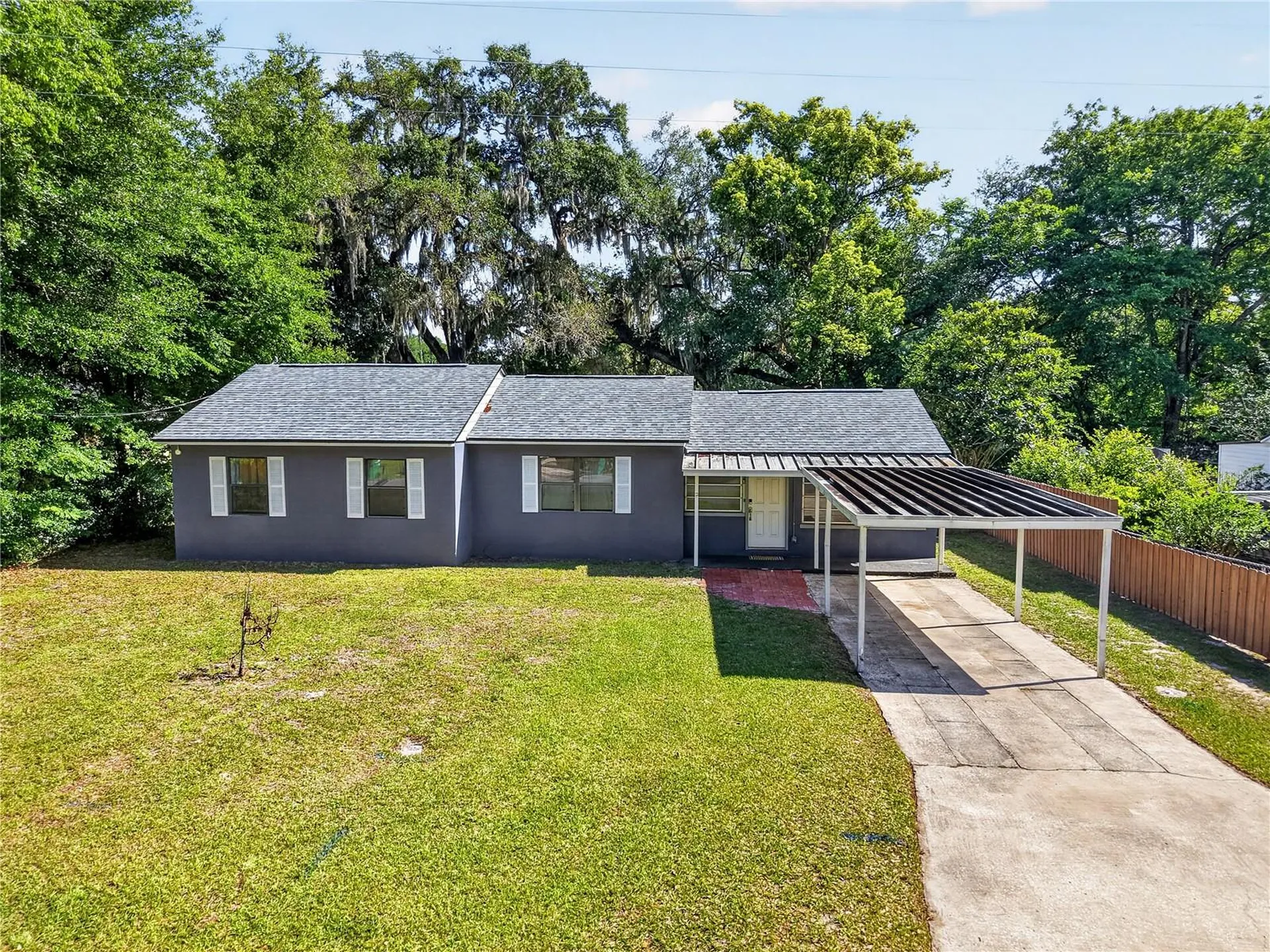 706 Mission Drive Wildwood FL 34785