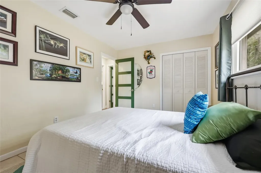 4202 NW 15th Place Gainesville FL 32605