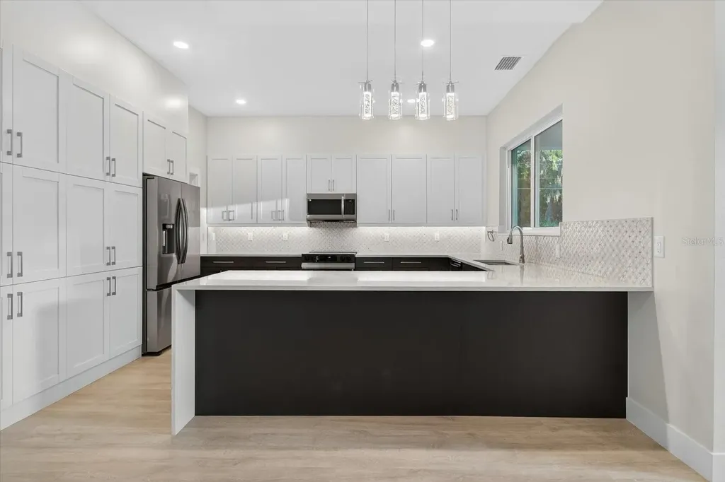 207 Athens Street Tarpon Springs FL 34689