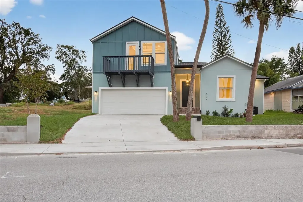 207 Athens Street Tarpon Springs FL 34689