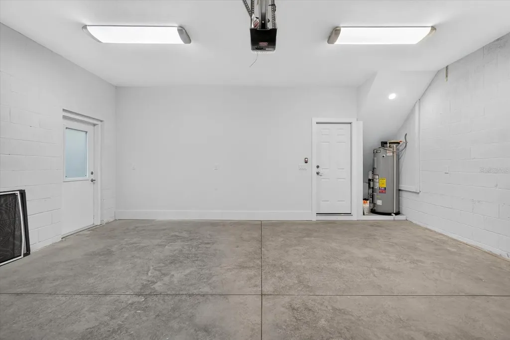207 Athens Street Tarpon Springs FL 34689