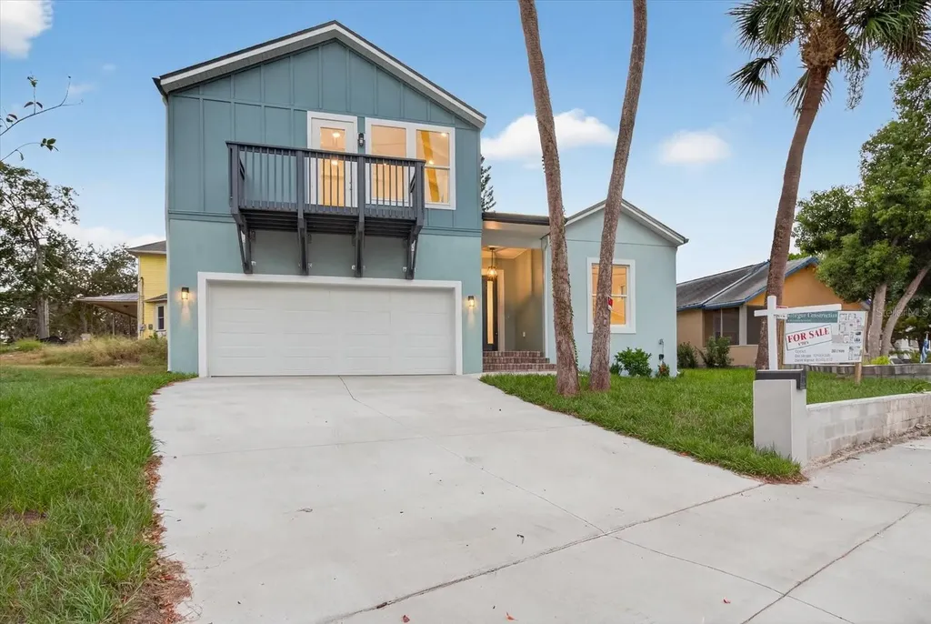 207 Athens Street Tarpon Springs FL 34689