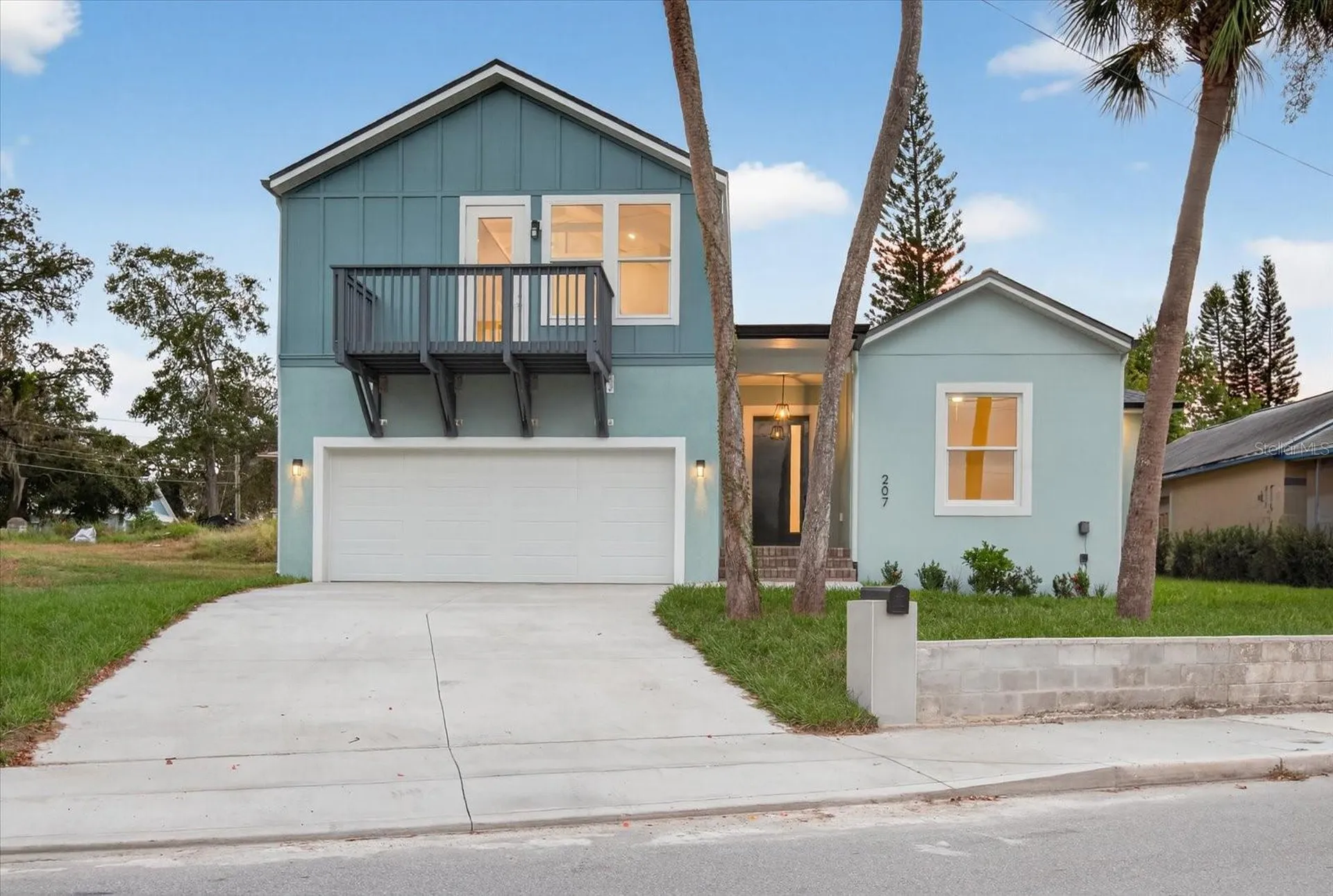 207 Athens Street Tarpon Springs FL 34689