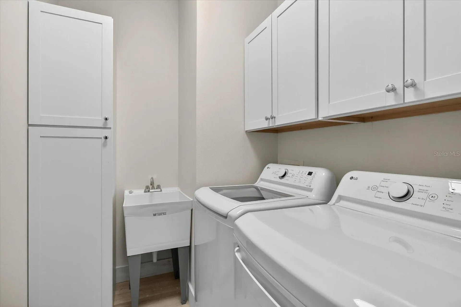 207 Athens Street Tarpon Springs FL 34689