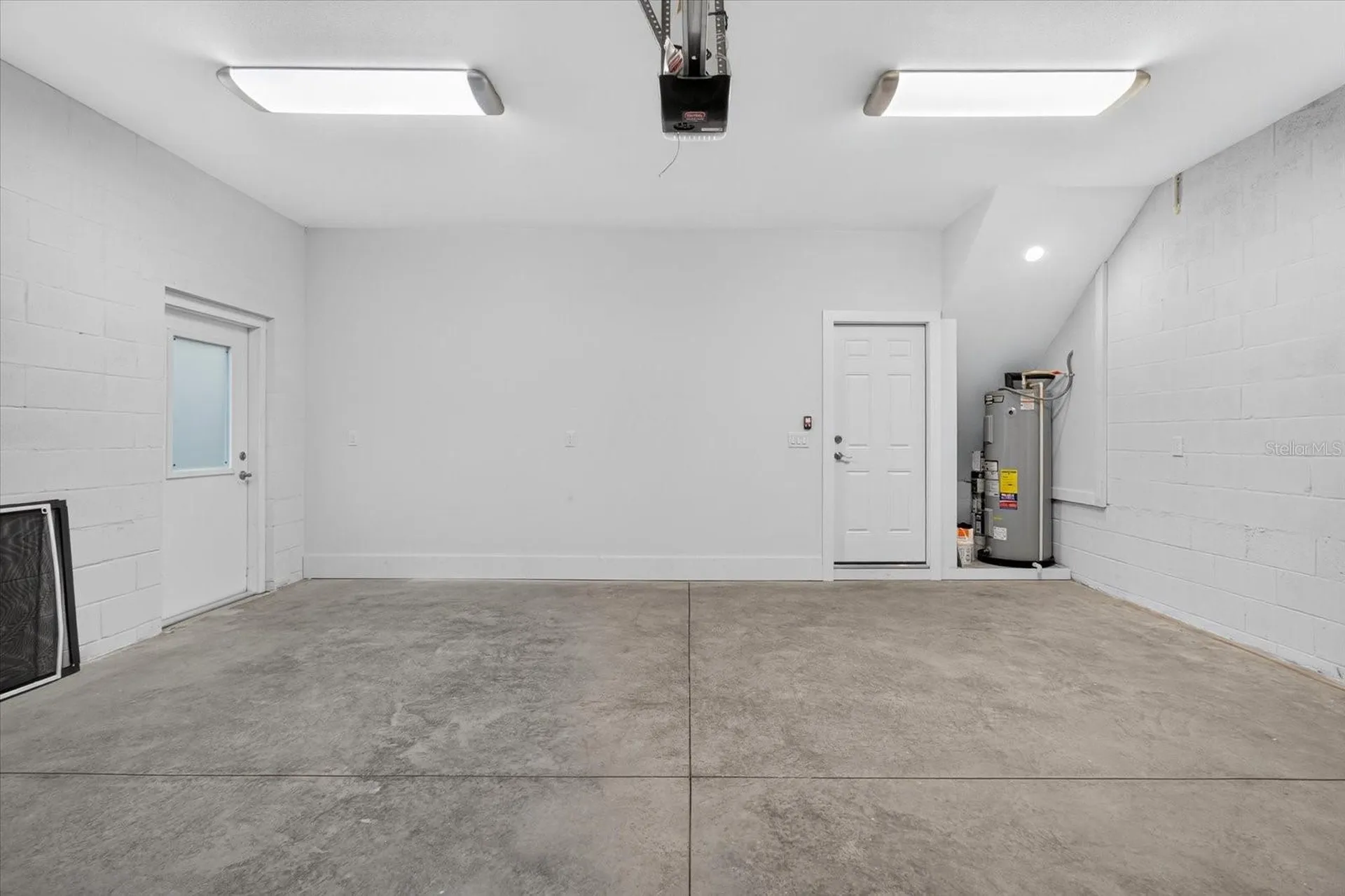 207 Athens Street Tarpon Springs FL 34689