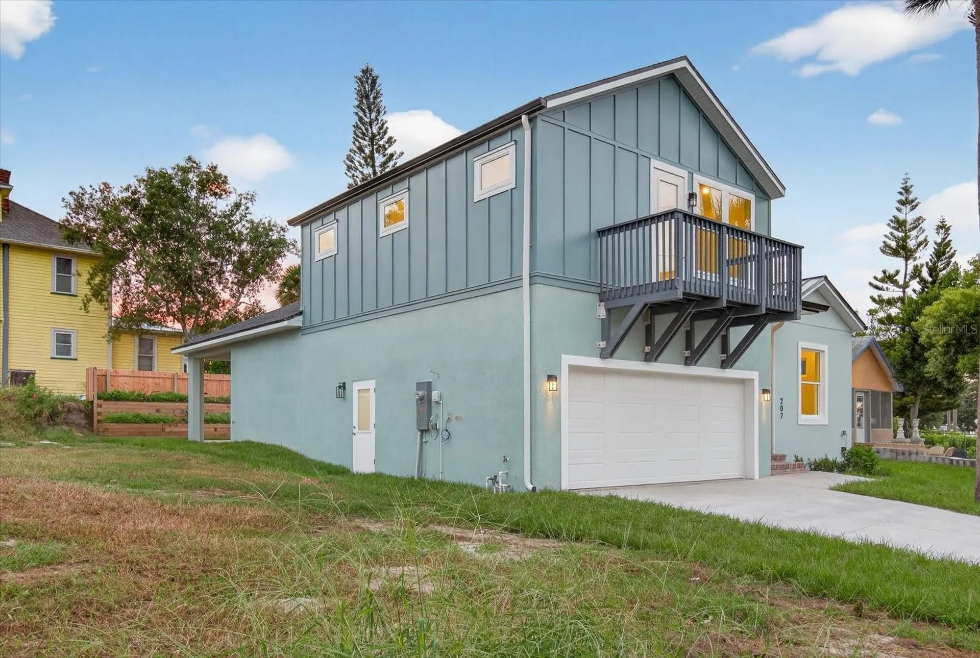 207 Athens Street Tarpon Springs FL 34689