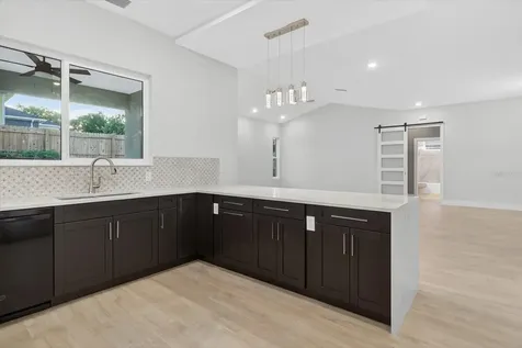 207 Athens Street Tarpon Springs FL 34689