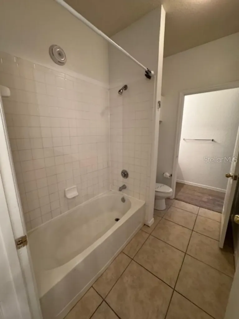 3611 Conroy Orlando FL 32839