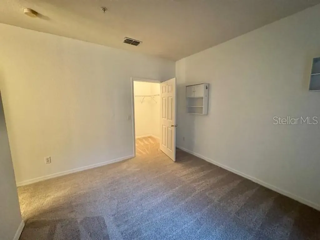 3611 Conroy Orlando FL 32839