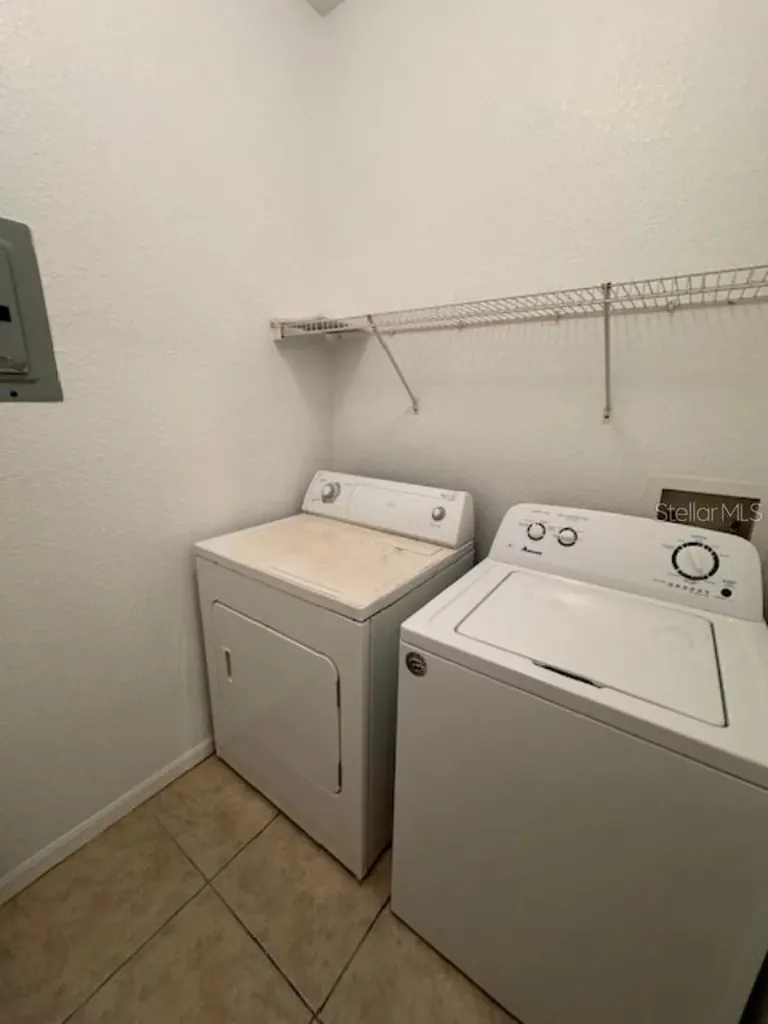 3611 Conroy Orlando FL 32839