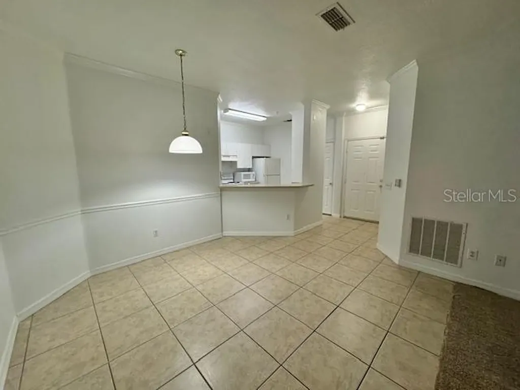 3611 Conroy Orlando FL 32839
