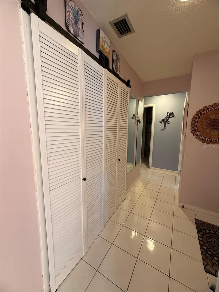 428 Windrush Bay Drive Tarpon Springs FL 34689