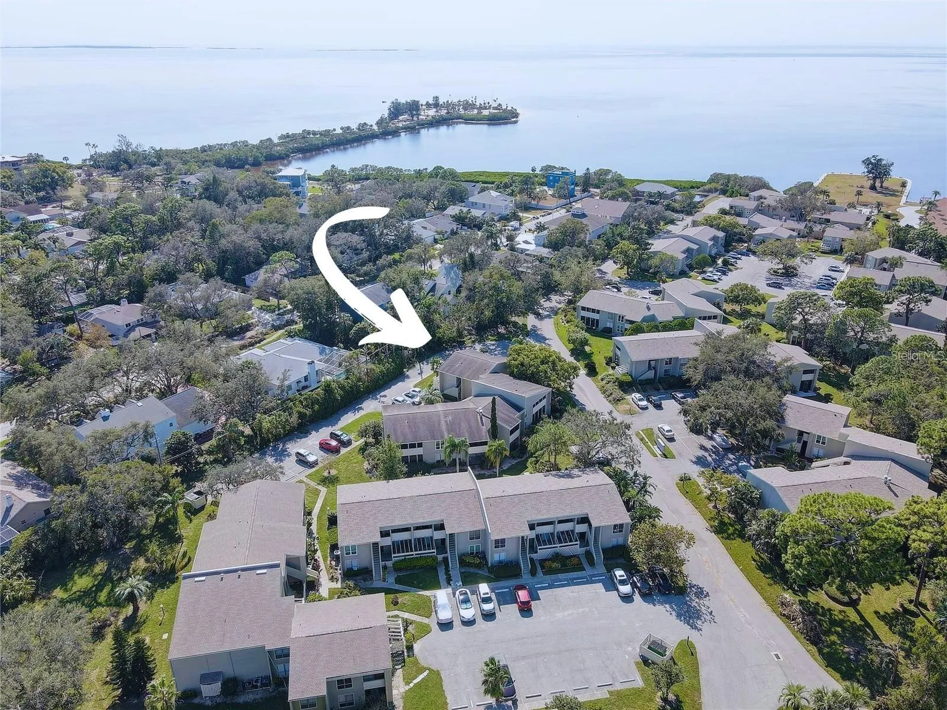 428 Windrush Bay Drive Tarpon Springs FL 34689