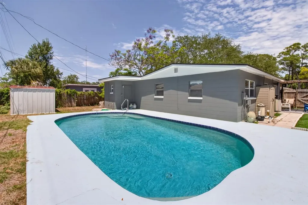 7772 90th Way Seminole FL 33777