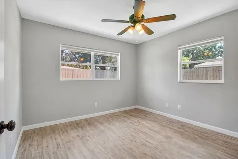 7772 90th Way Seminole FL 33777