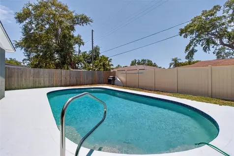 7772 90th Way Seminole FL 33777