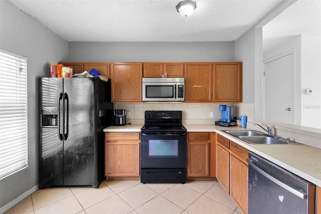 1040 Cannock Drive Kissimmee FL 34758