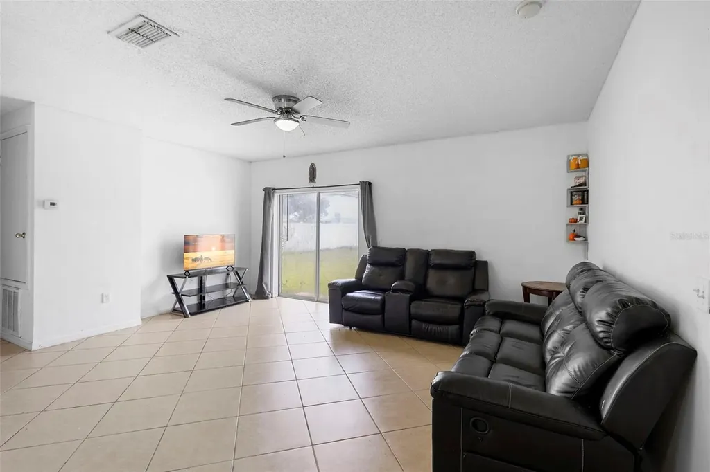 1040 Cannock Drive Kissimmee FL 34758