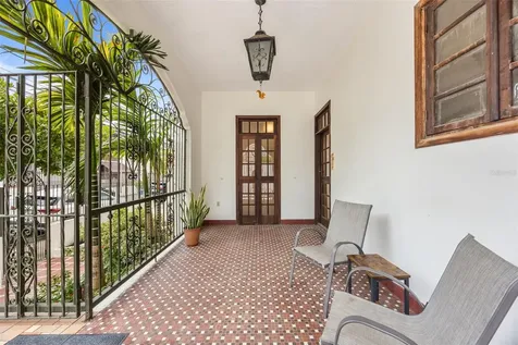 652 Calle Hernandez Miramar PR 00907