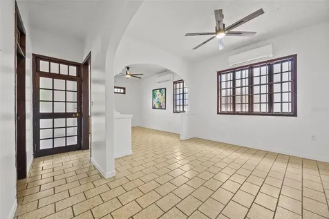652 Calle Hernandez Miramar PR 00907