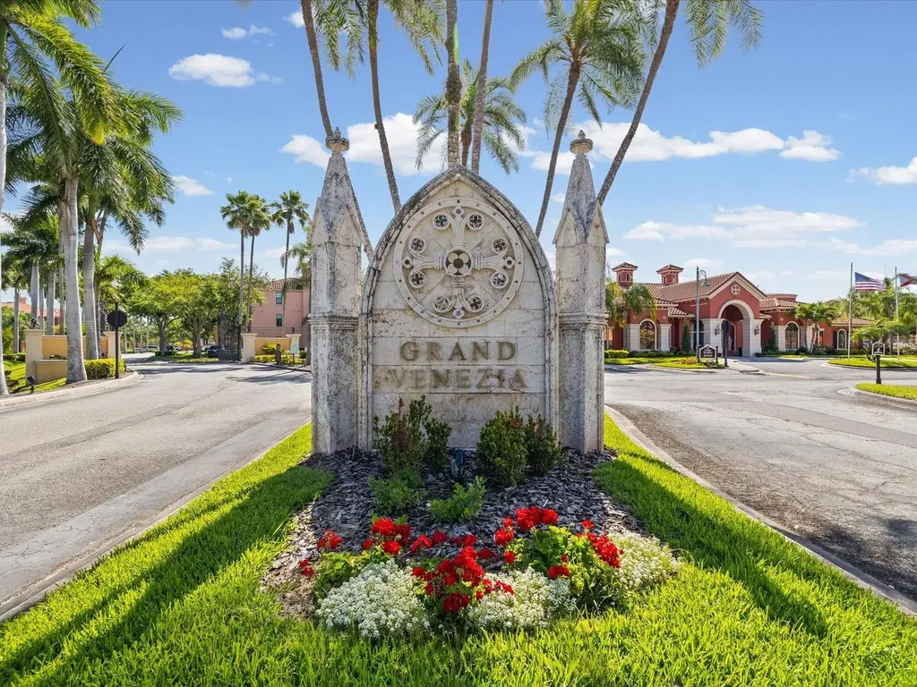 2705 Via Murano Clearwater FL 33764