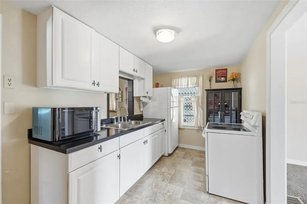 1705 Delaware Avenue St Cloud FL 34769