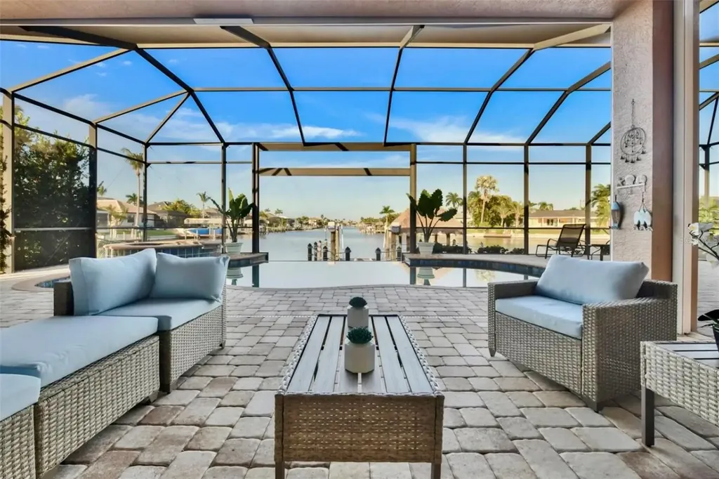 5024 SW 17th Avenue Cape Coral FL 33914