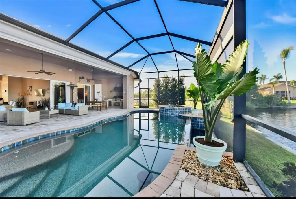 5024 SW 17th Avenue Cape Coral FL 33914