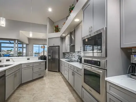 5024 SW 17th Avenue Cape Coral FL 33914