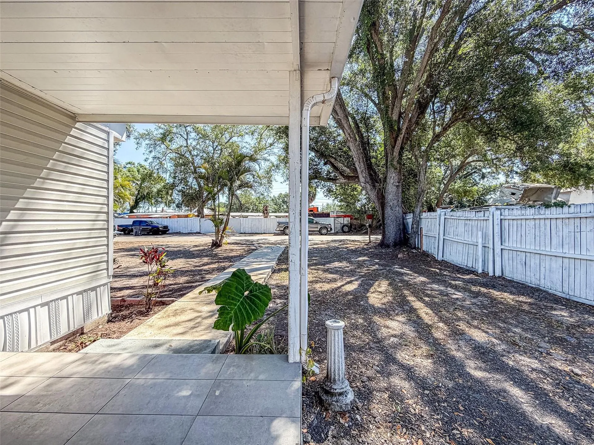 5807 Barry Lane Tampa FL 33634