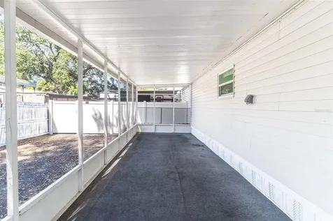 5807 Barry Lane Tampa FL 33634