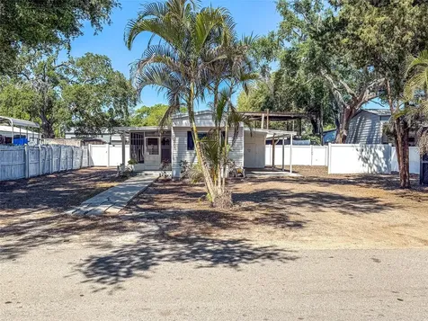 5807 Barry Lane Tampa FL 33634