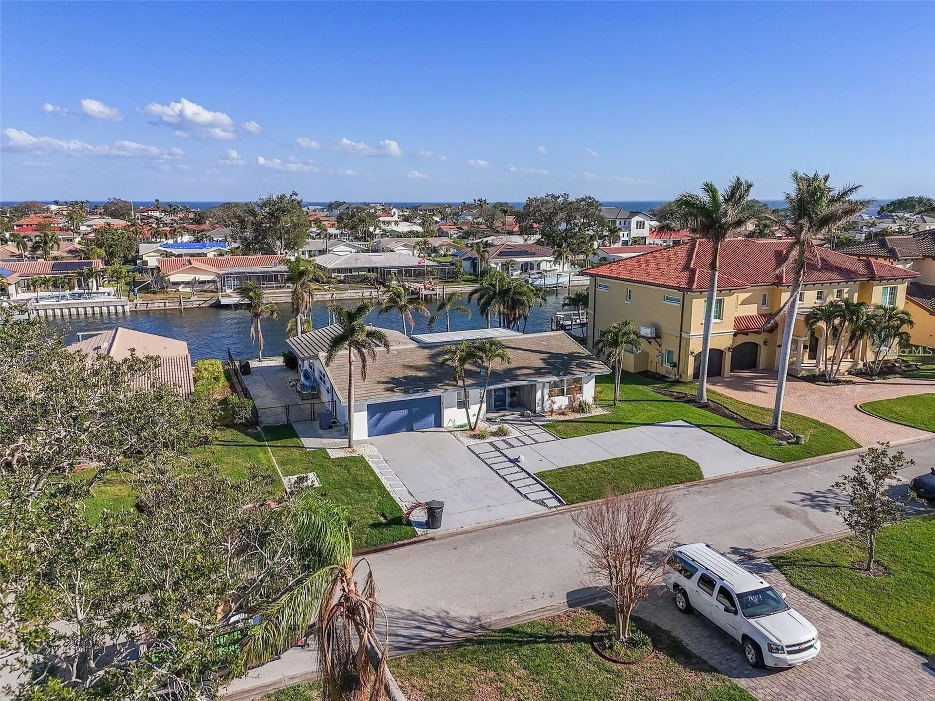 1984 Kansas Avenue NE St Petersburg FL 33703