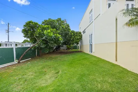 24 Gables Breeze Dorado PR 00646