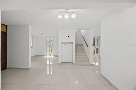 24 Gables Breeze Dorado PR 00646