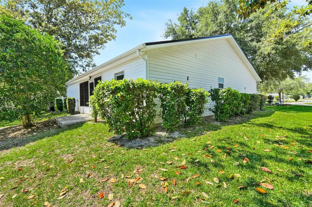 25212 Clifford Hill Leesburg FL 34748